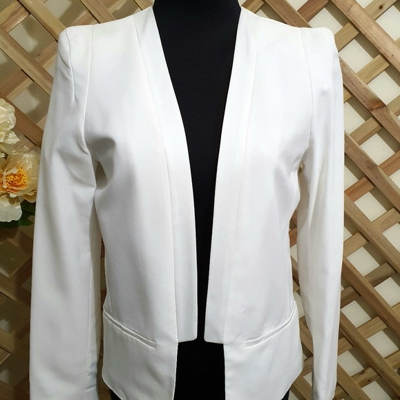 MANGO White Blazer Corporate / Office (CLEARANCE) - Picture 2 of 12
